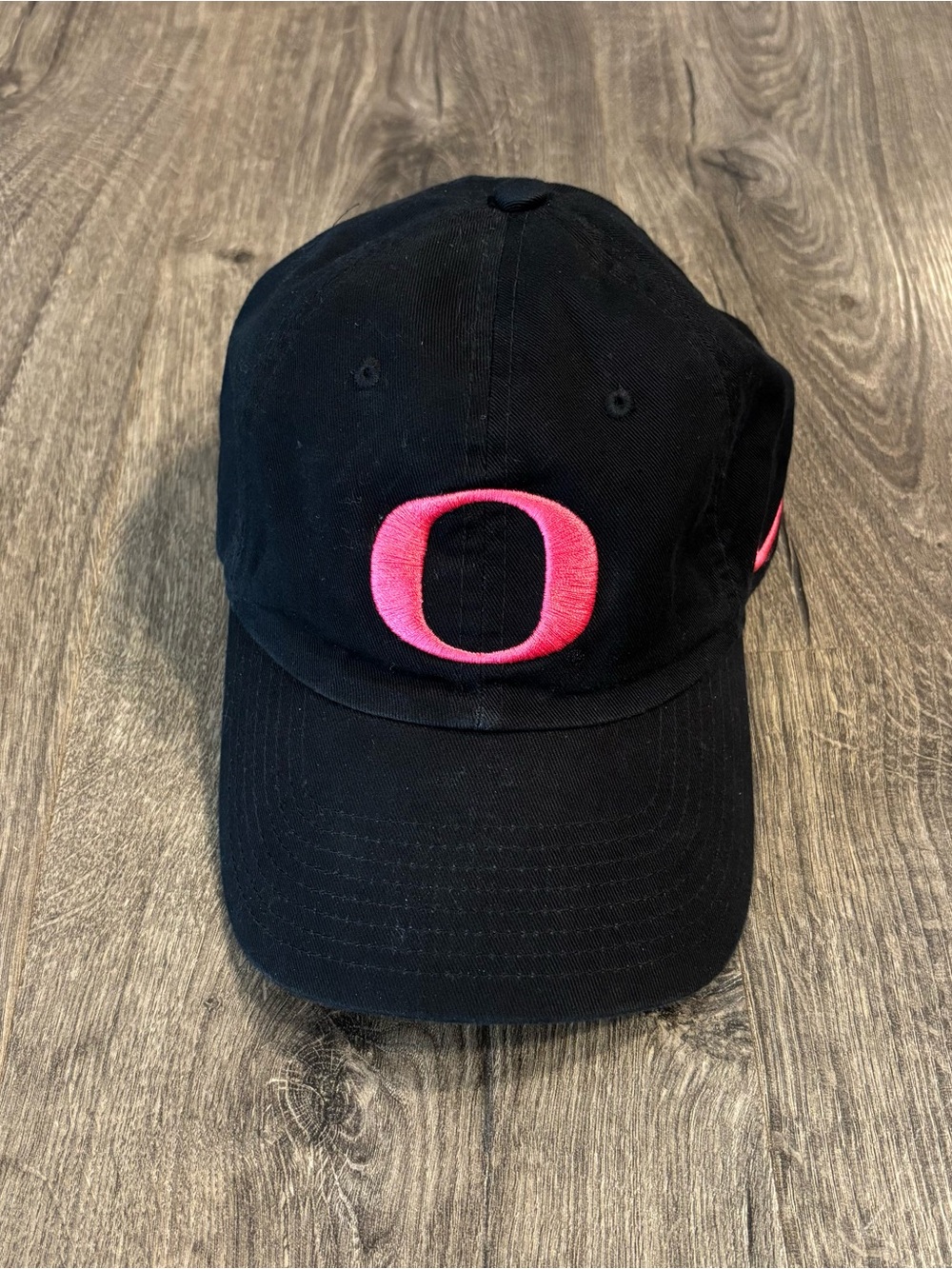 Nike Oregon Ducks NCAA Embroidered Cap 1size StrapBack Black/ Pink Heritage86